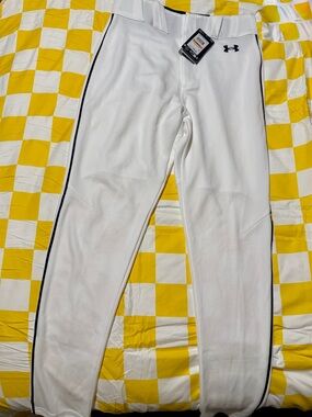 Under Armour White Baseball Pants Black Piping, open leg, loose/relaxed men’s SM